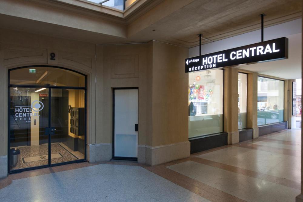 Hotel Central 4/28