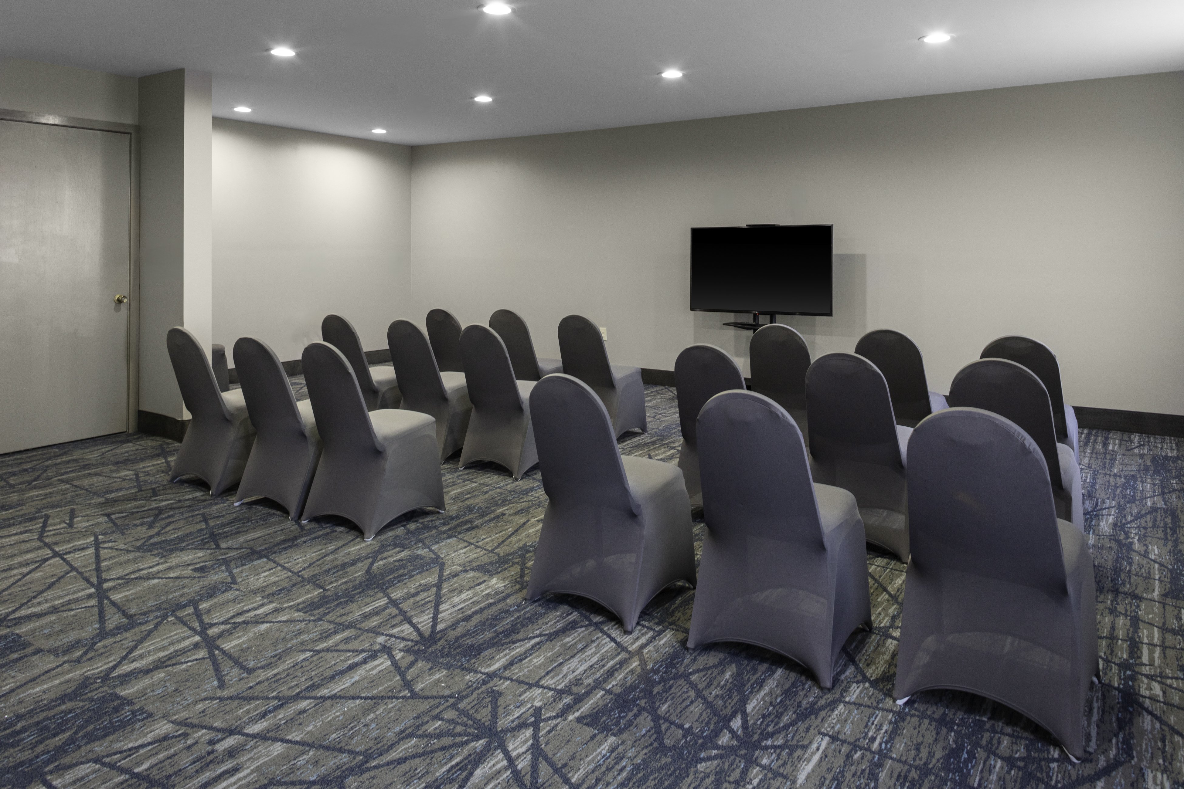 Holiday Inn Express Rocky Mount - Sports Center 39/50