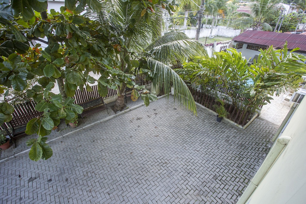 Pousada Castelinho 68/74