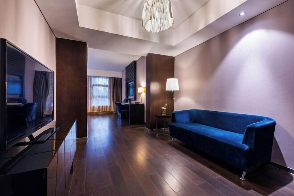 Orange Crystal Hotel (North the Bund East Daming Road) 42/59