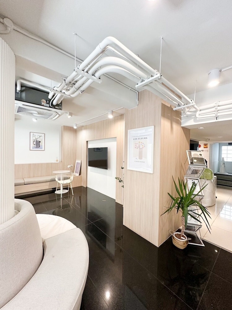 Ascella Pratunam Bangkok 25/40