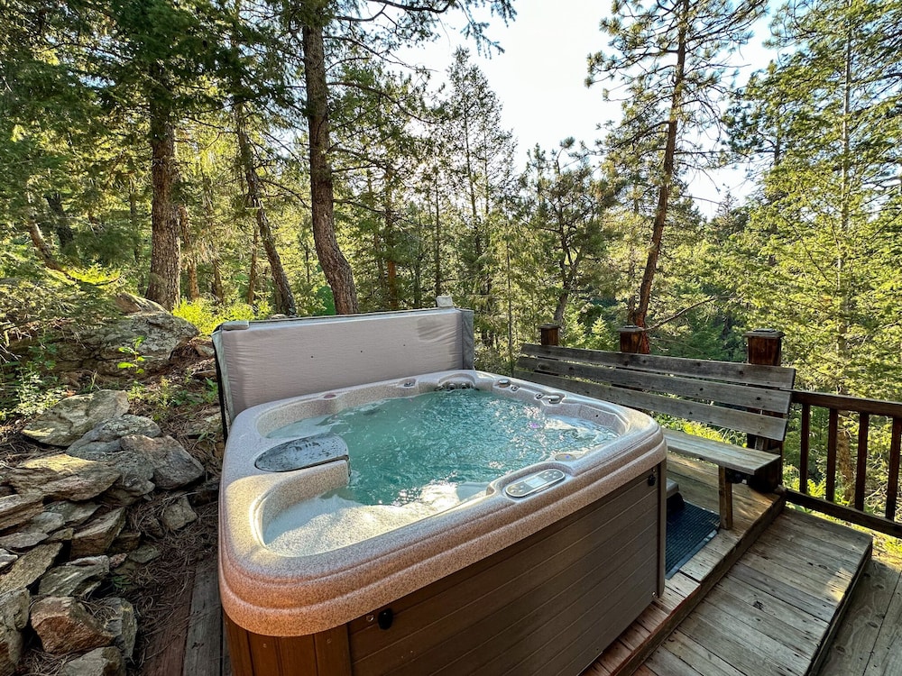 Juniper Mountain House 28/50