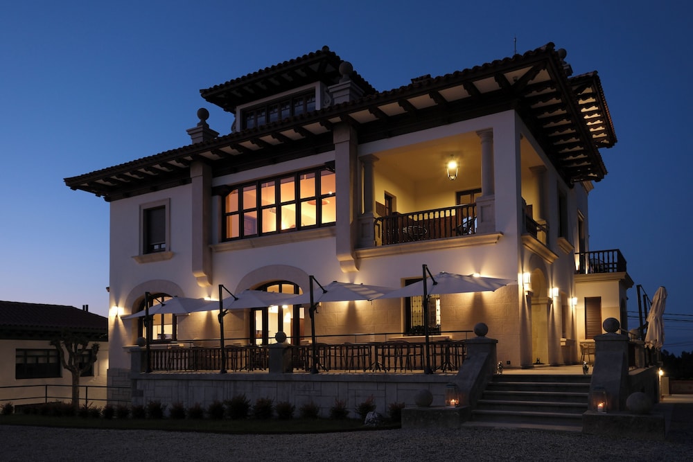 Hotel El Rosal de Cudillero 1/50