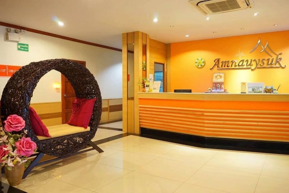 Amnauysuk Hotel 8/47