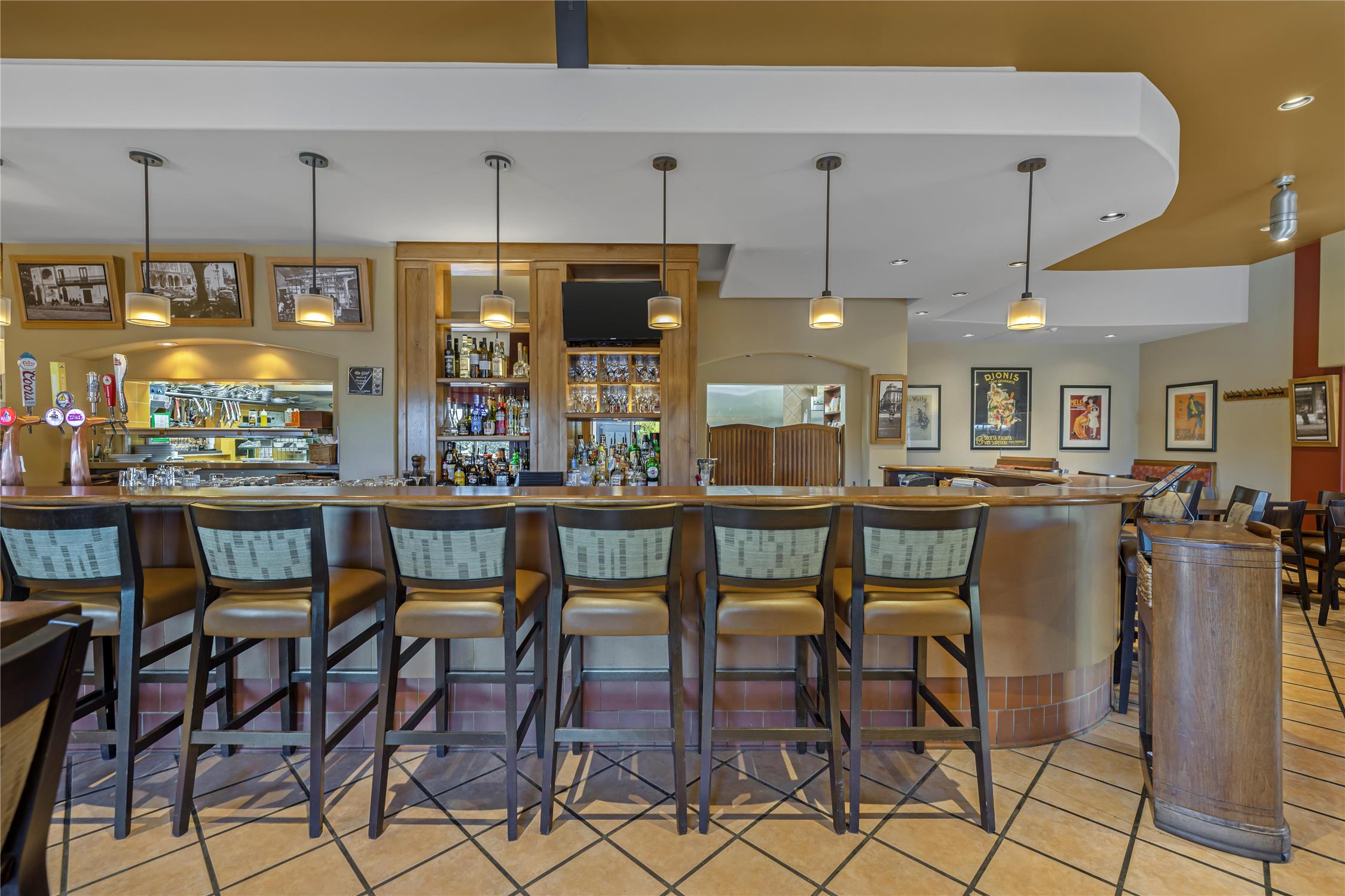 Best Western Plus Stoneridge Inn and Conference Centre 12/28