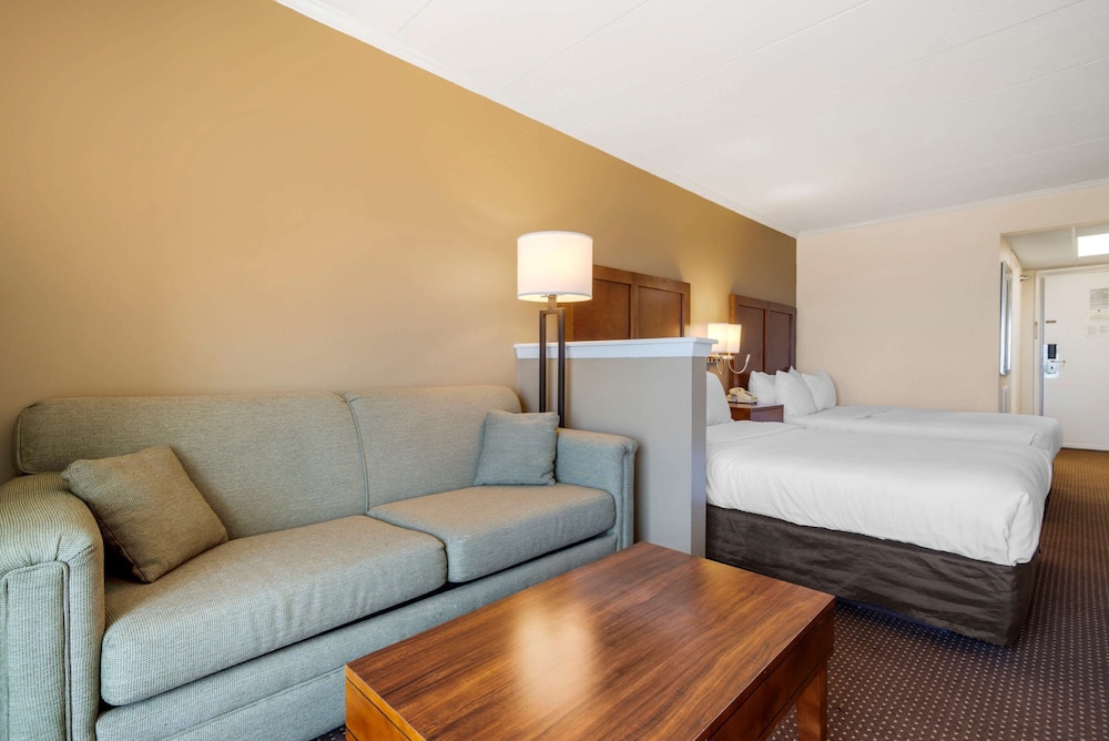 Quality Inn Ocean City Beachfront 22/30