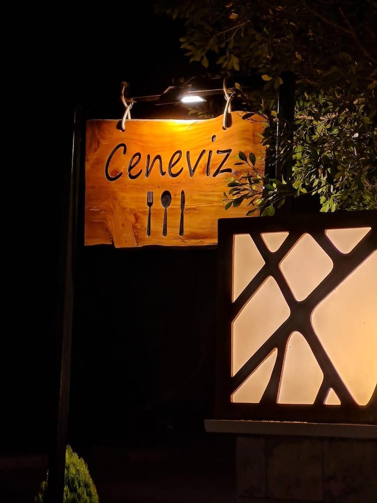 Ceneviz Hotel 18/43