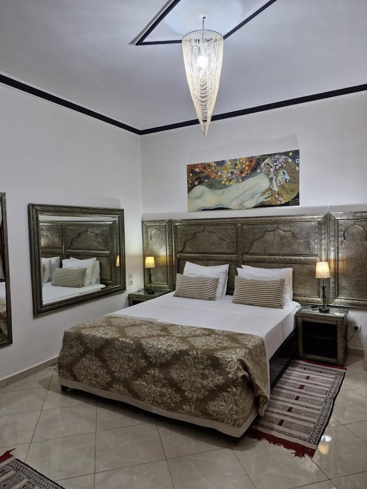 Riad de la Semaine 13/50