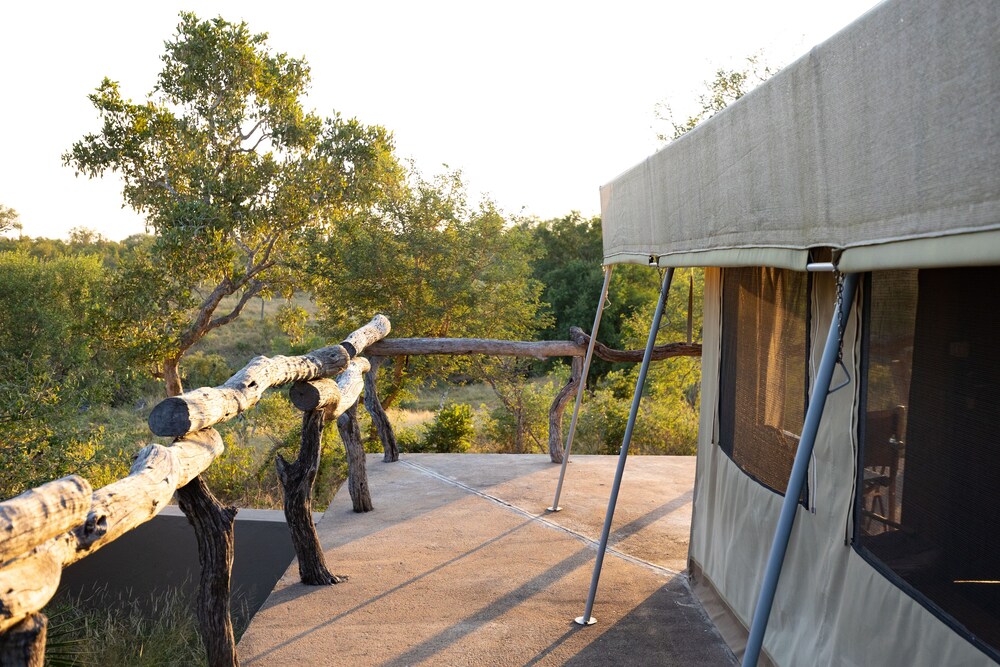 Milima Big 5 Safari Lodge 27/50
