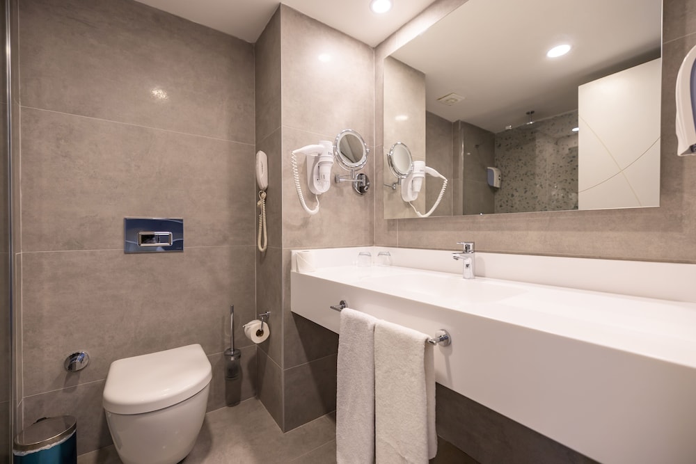 Azure By Yelken Hotel 74/75