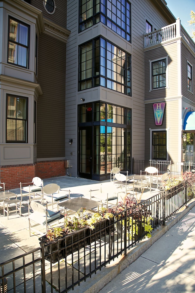 Hotel Veritas 3/34