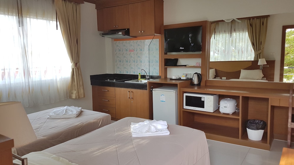 Green Harbor Hotel And Service Apartment 31/67