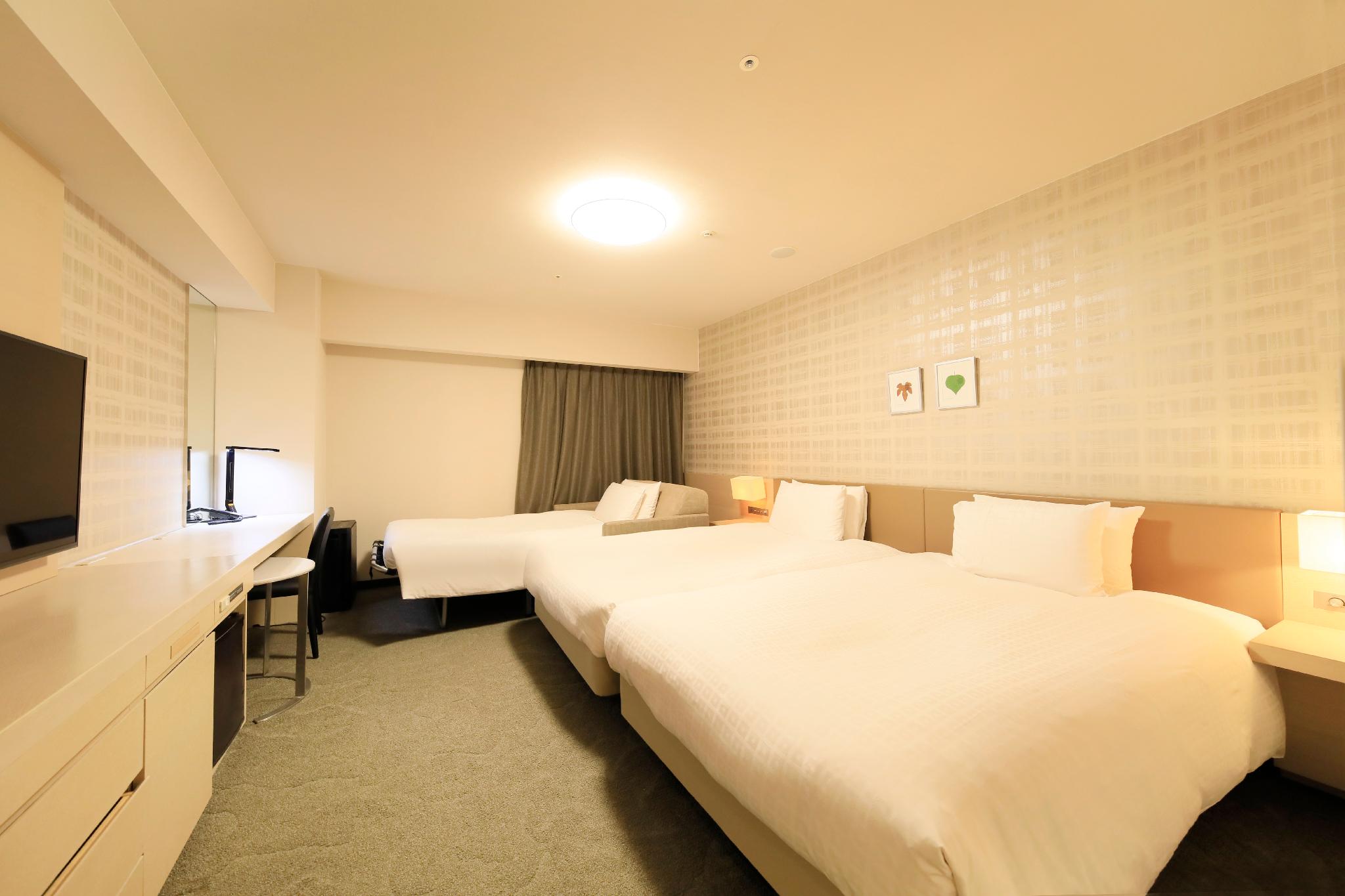 Semi Room, Triple, 2 Semi Double Beds, Sofa, Smoking