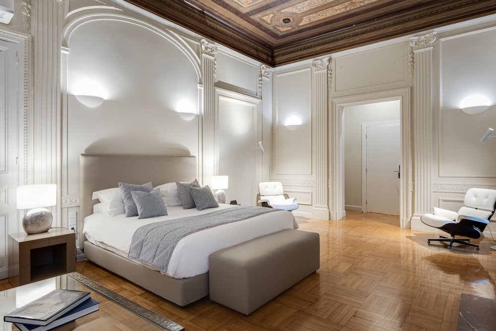 33 Solonos Suites 16/50