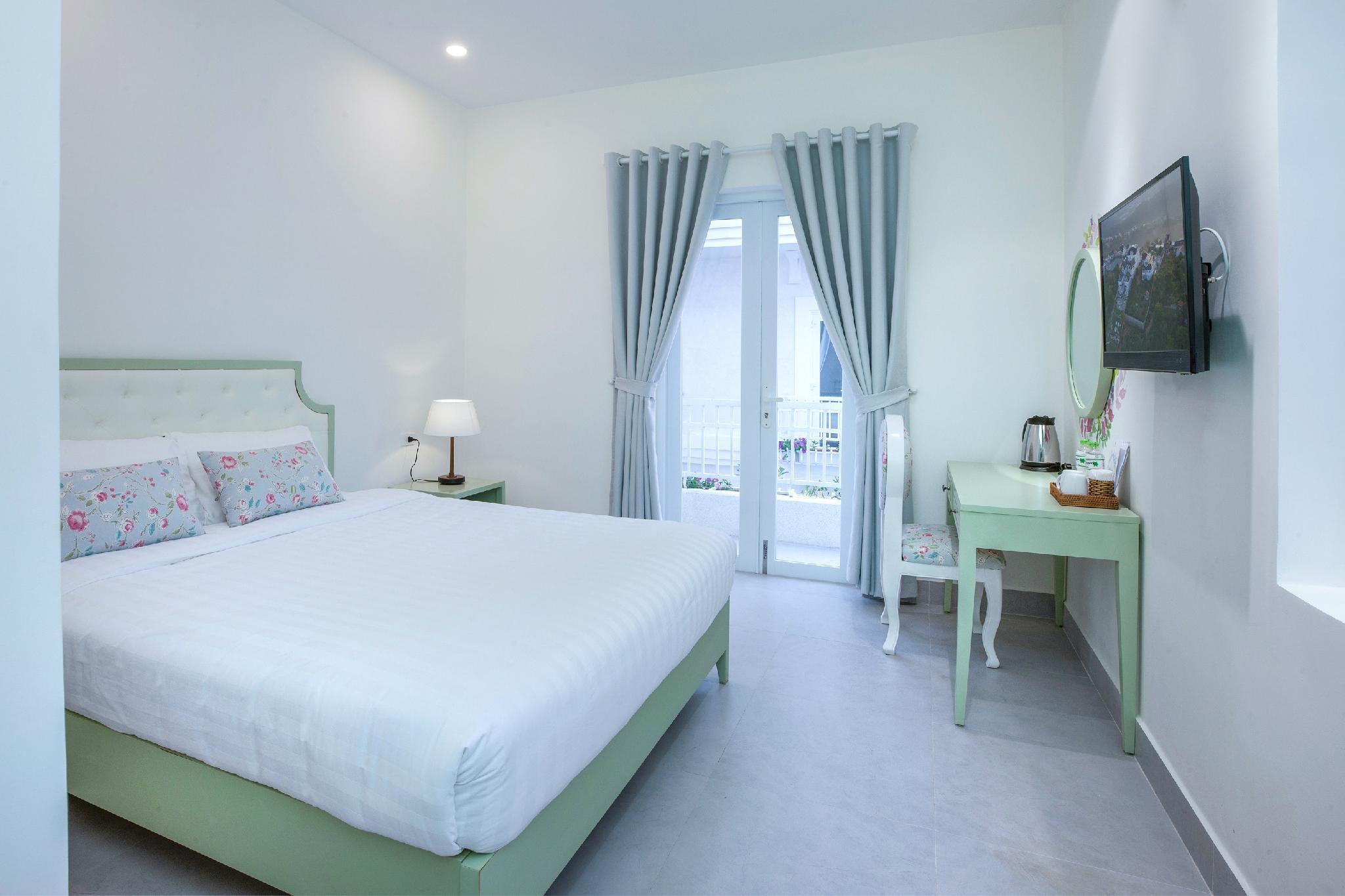 Charme, Room 1