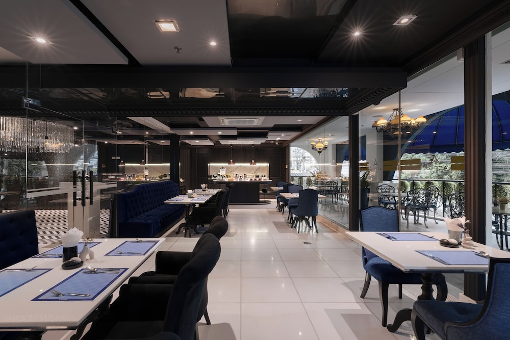 Skye Hotel Bangkok 45/58