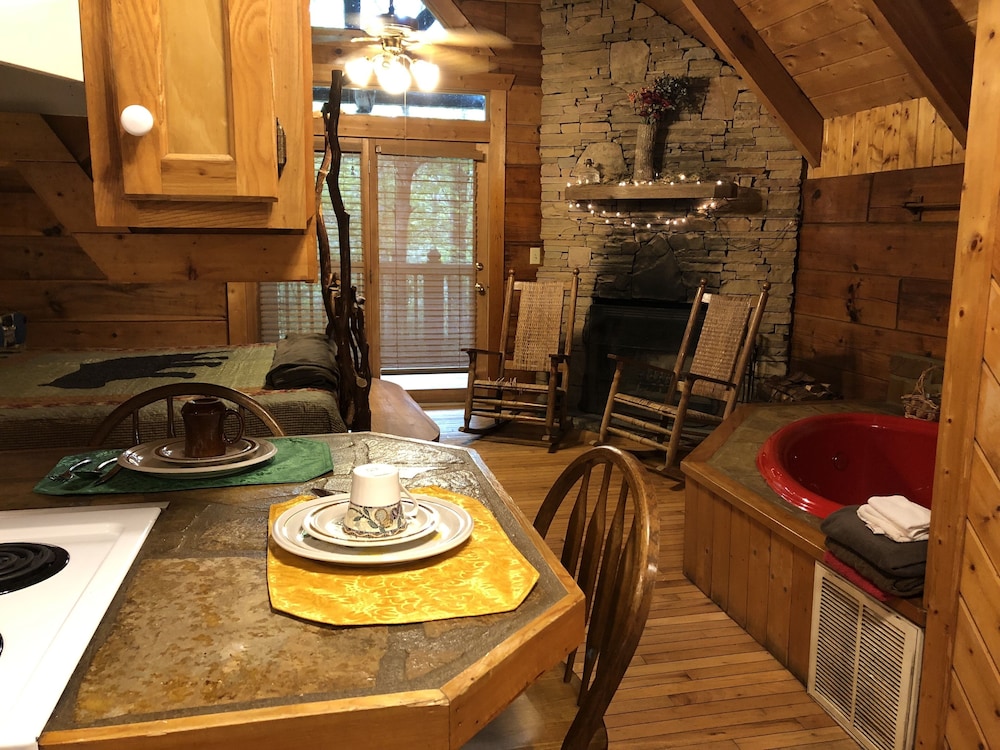 Gatlinburg Adventure Cabins 37/48