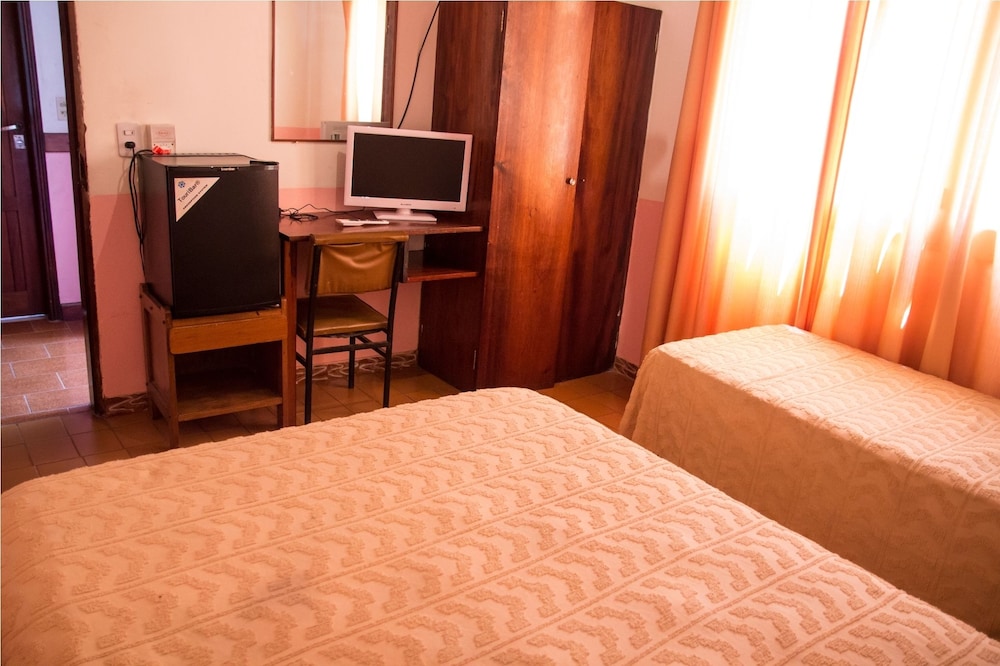 Tierra Colorada Hotel 24/74