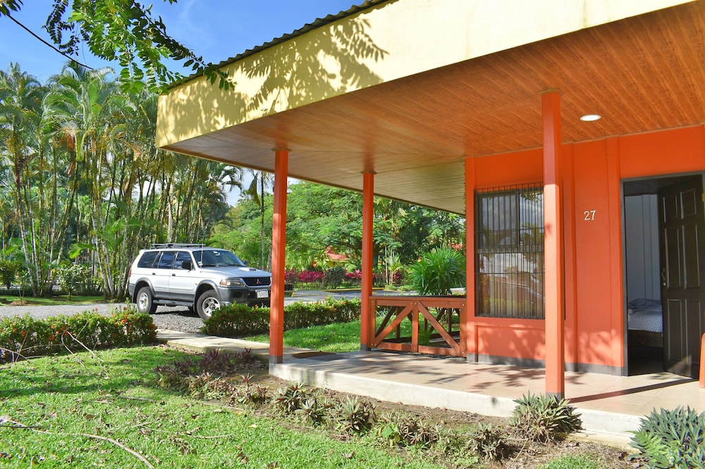 Arenal Country Inn 2/63
