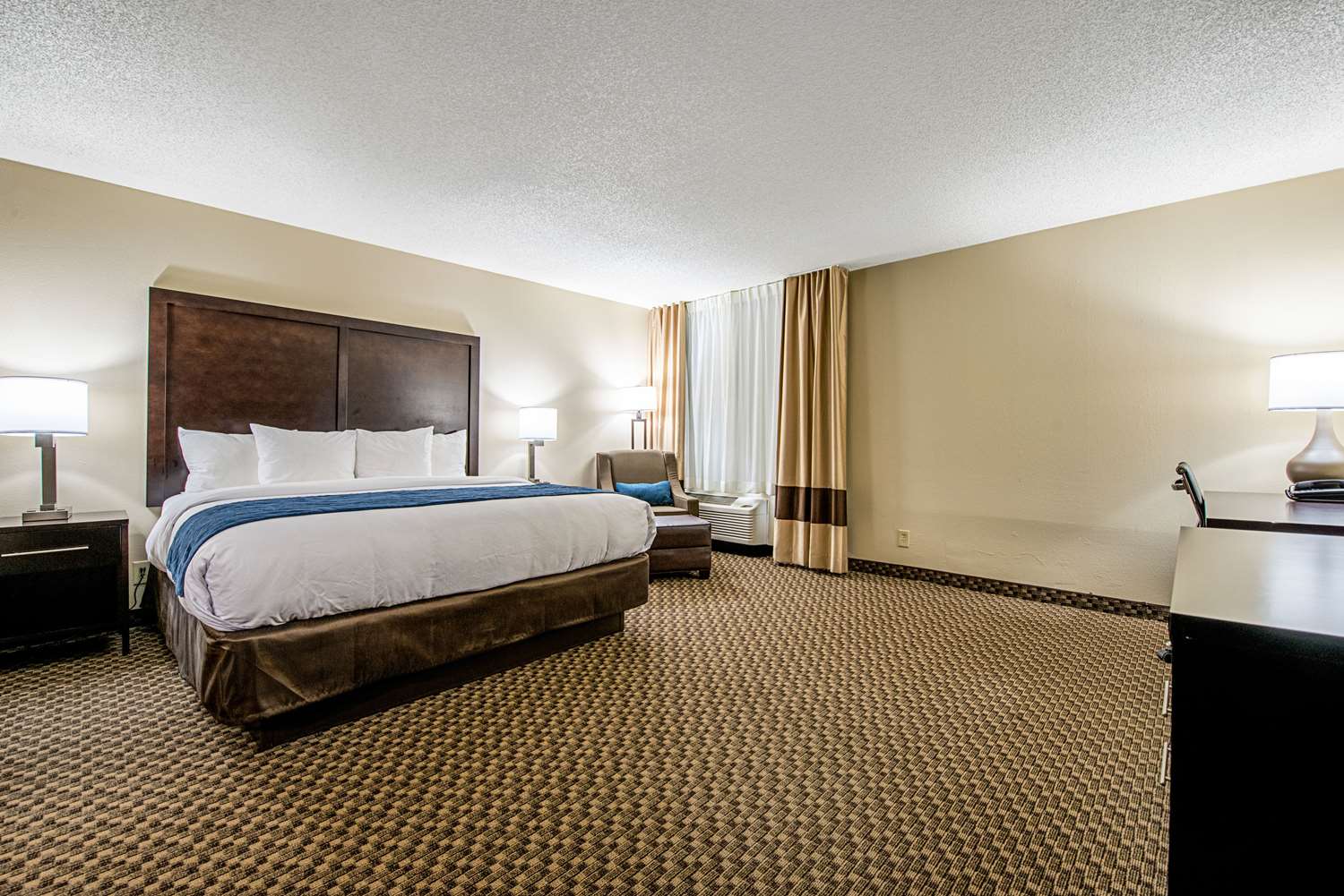 Spark by Hilton Matteson Chicago I 57 11/27