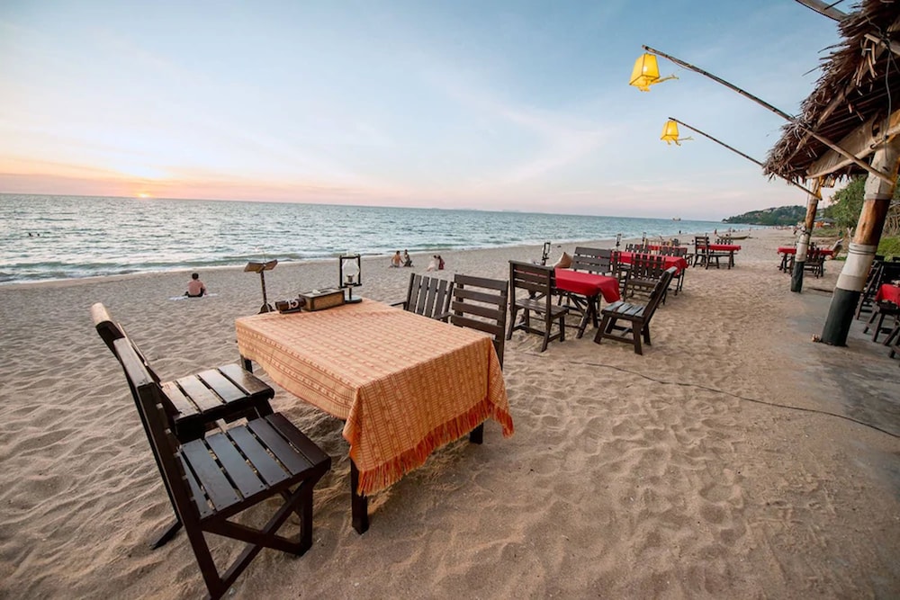 Lanta Nice Beach Resort 56/69