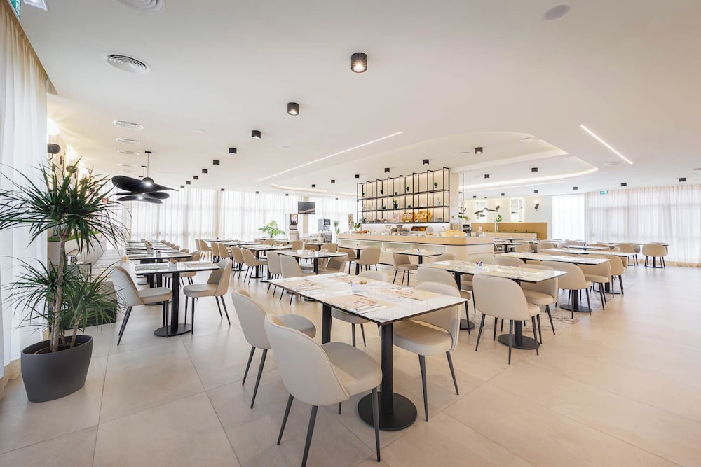 JR Hotels Gate 7 Bologna 56/70