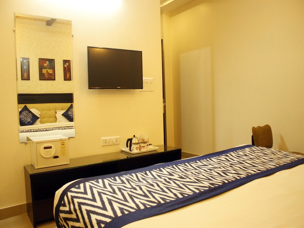 Yog Vashishth Hotel 17/50