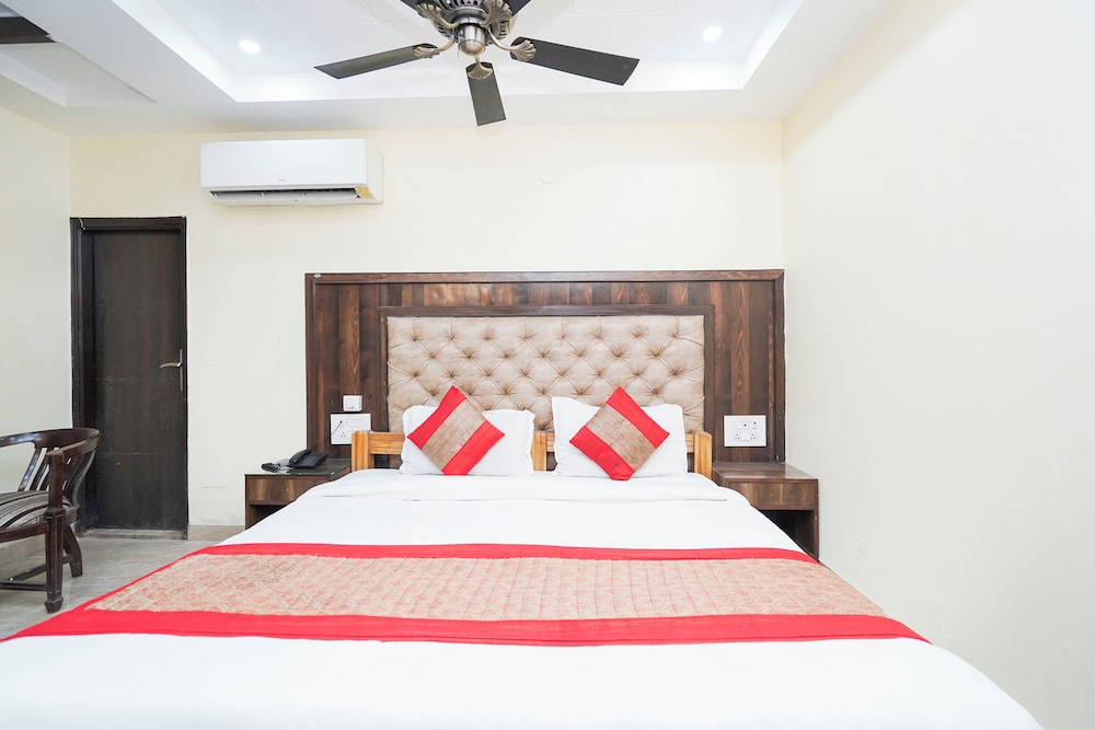 Jyoti Mahal A Royal Heritage Hotel 18/50