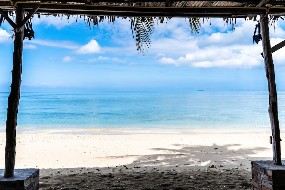 Isara Lanta Resort 25/50