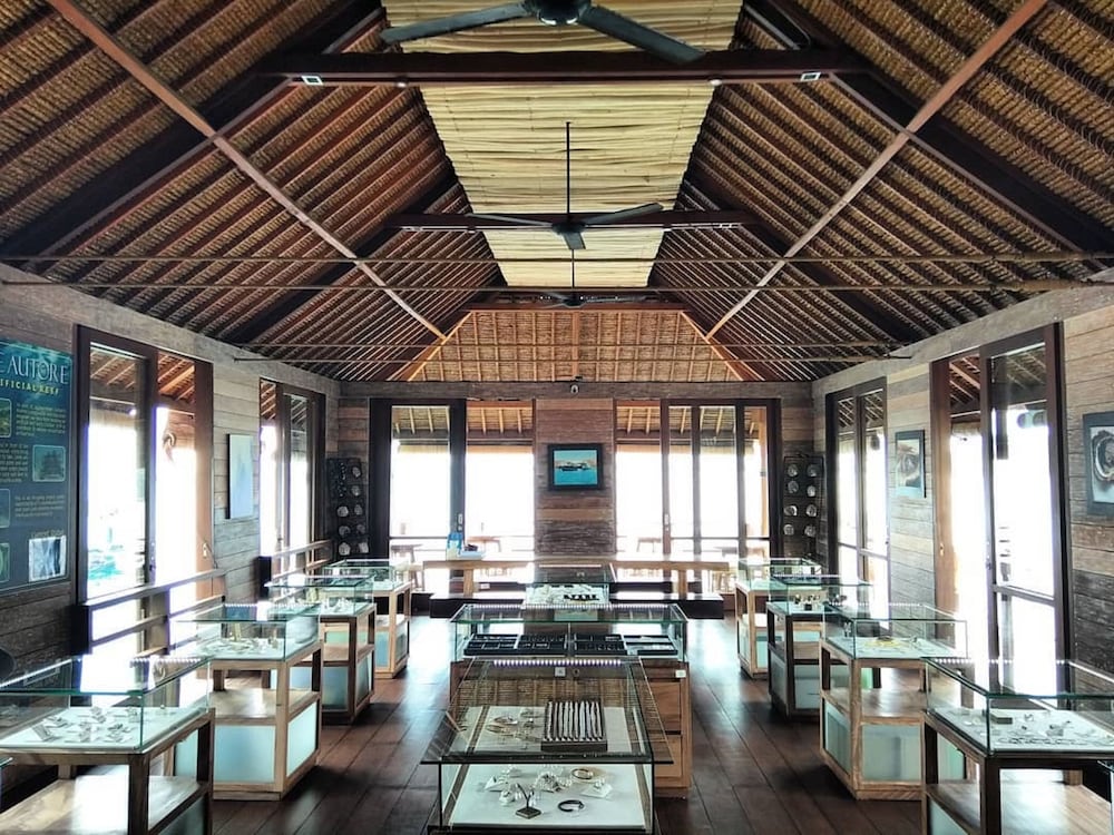 Mangsit Suite By Holiday Resort Lombok 16/39