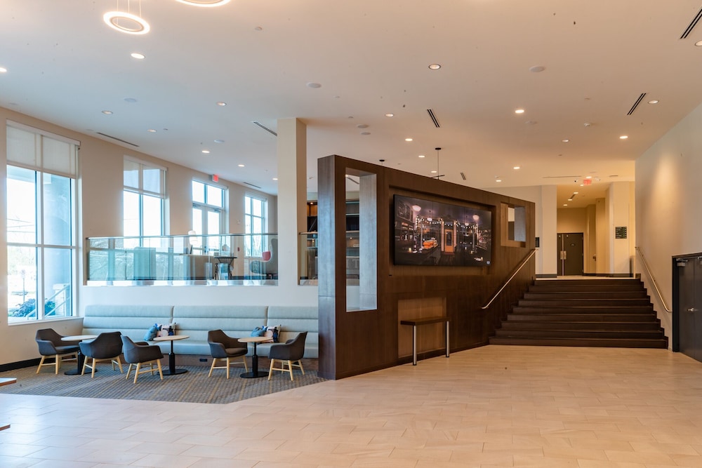 Courtyard by Marriott Atlanta Dunwoody 70/82