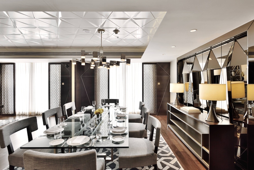 Jw Marriott Hotel Mumbai Sahar 30/40