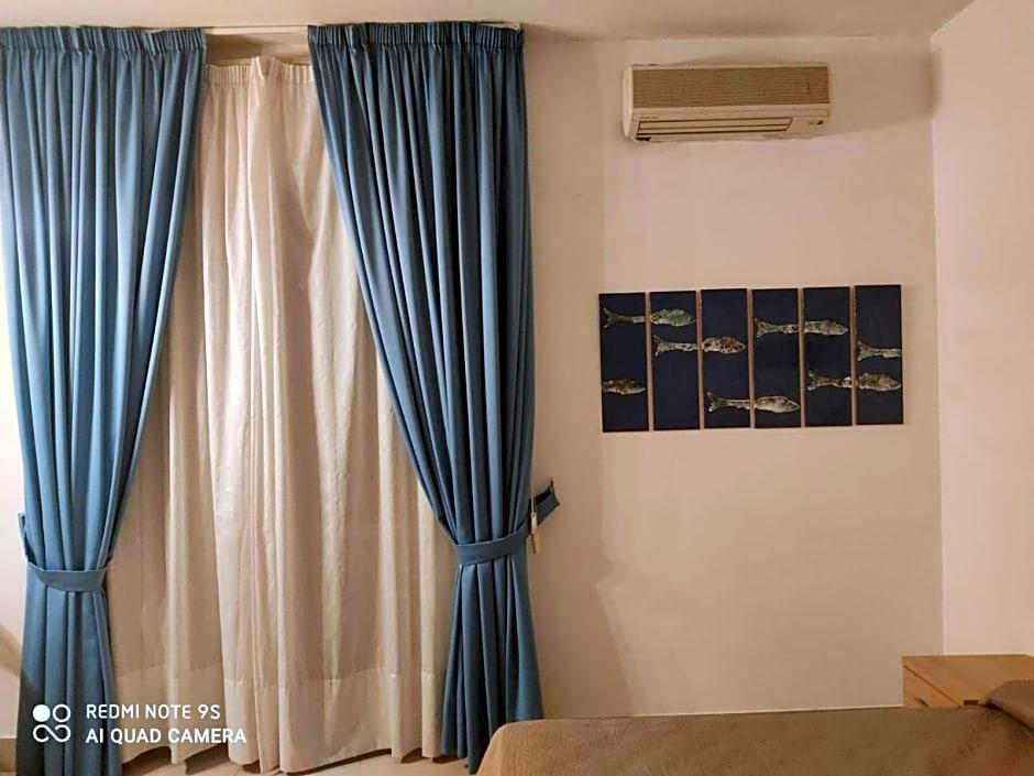 Caporal Hotel 20/35