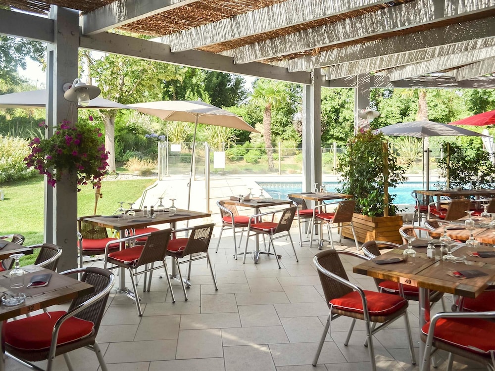 Ibis Salon De Provence Sud 47/61