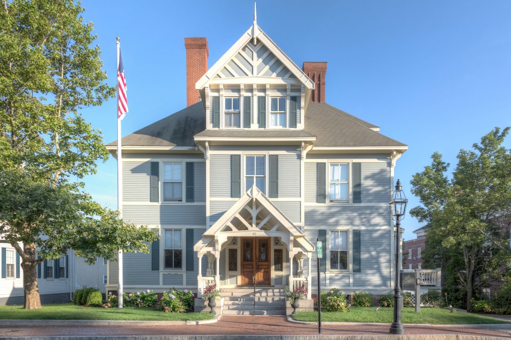 The Hotel Portsmouth 1/41