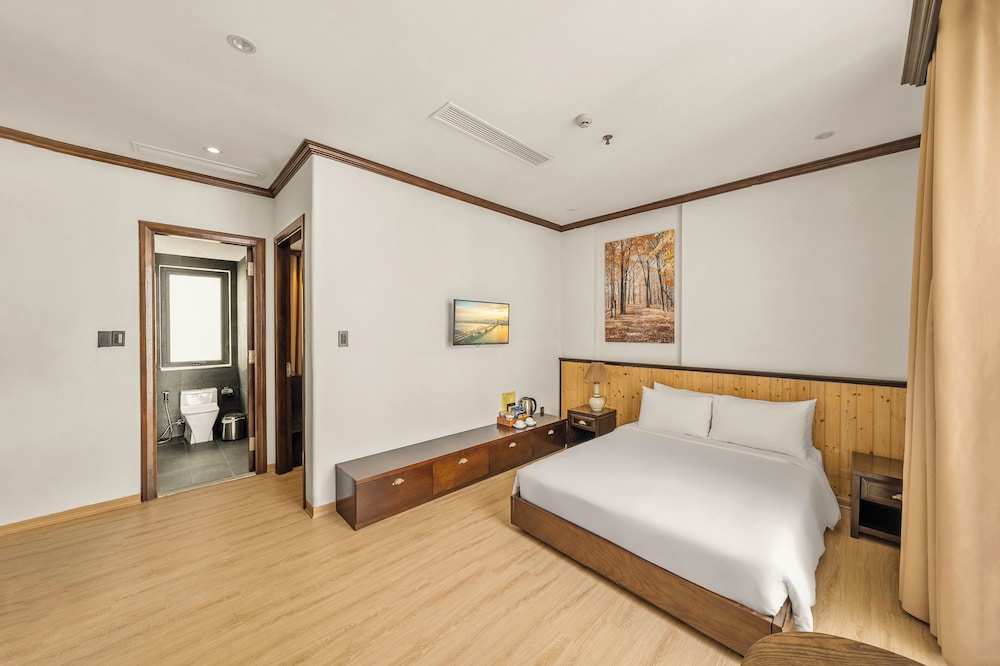 Palazzo Luxury Hotel 16/92