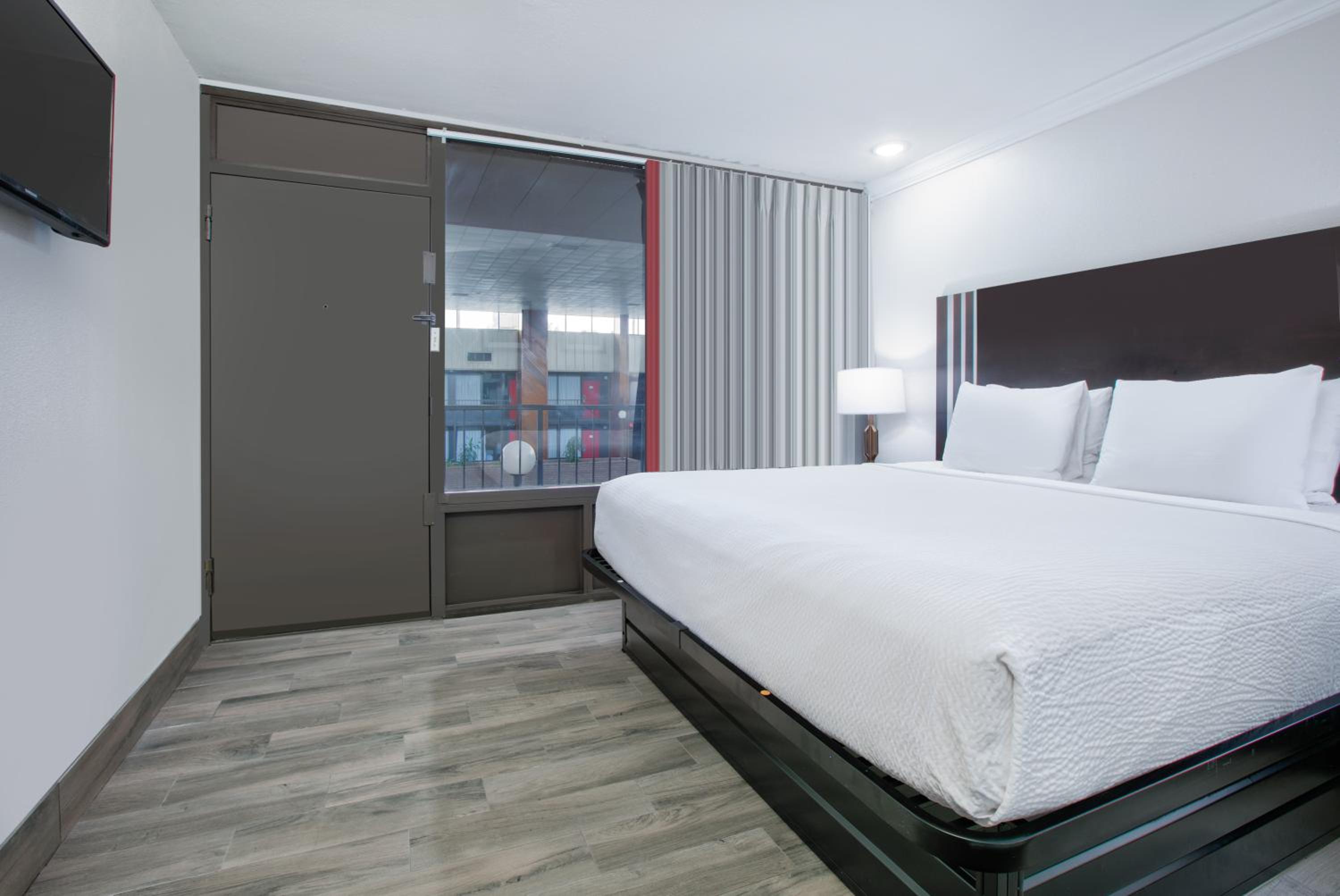 Interior, Suite, King Bed, Pool Side, Sofa