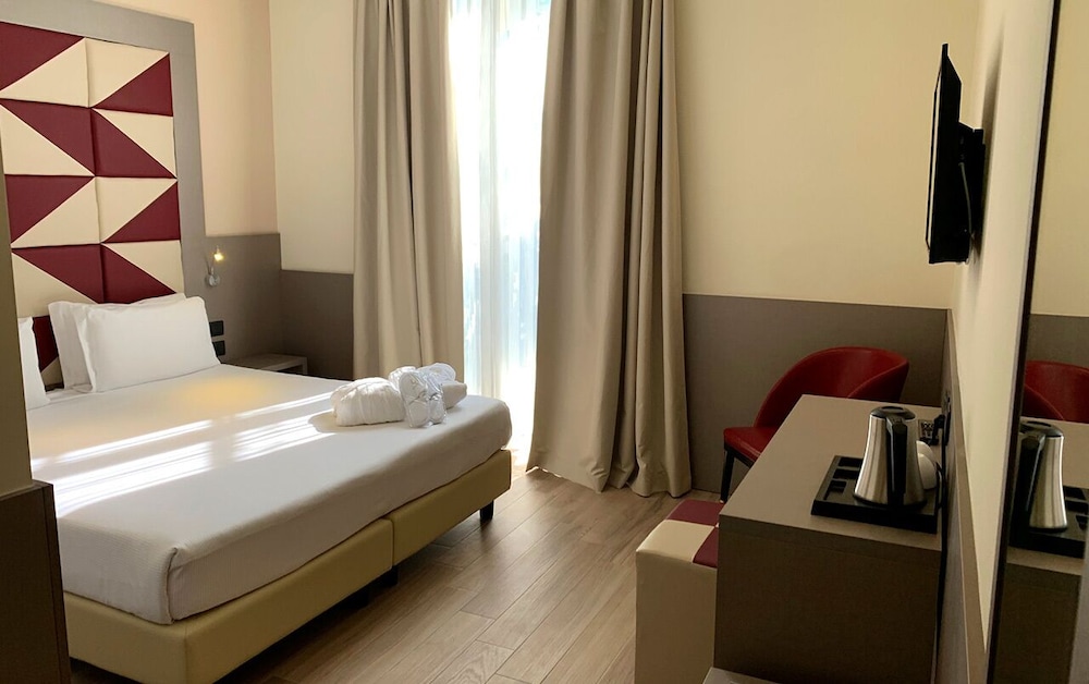 Jr Hotels Bocconi Milano 19/60