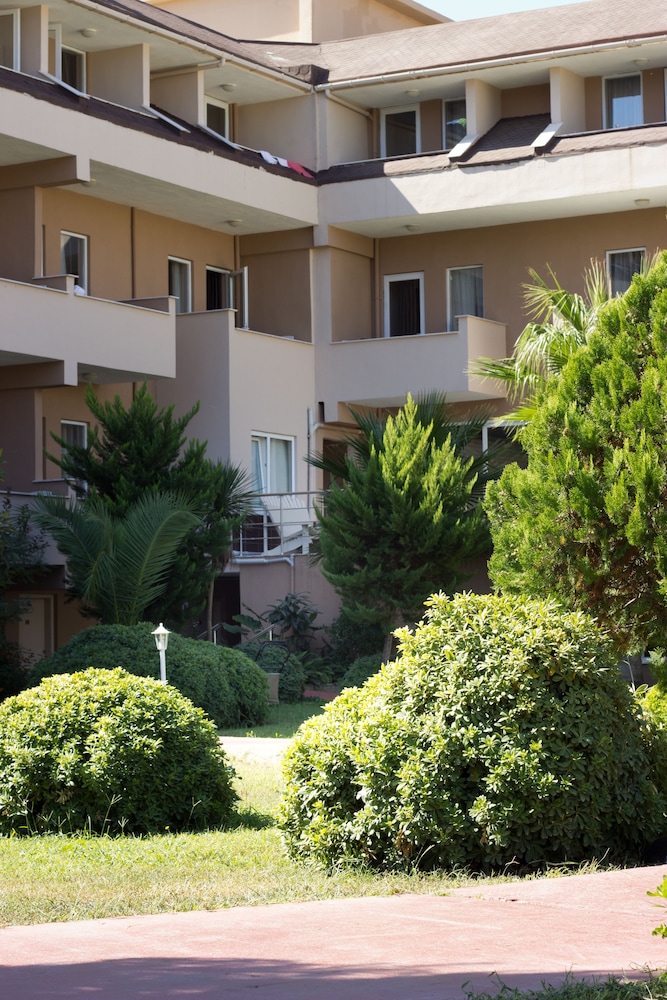 Ares Dream Hotel 44/50