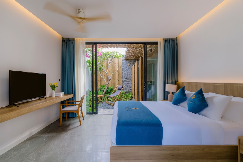 Retreat, Bungalow, Queen Bed