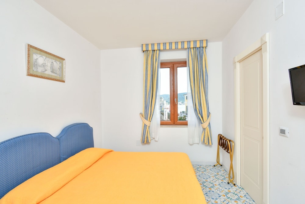 غرفة قياسية بسرير مزدوج في الملحق، Villa Sirio Hotel 4/6