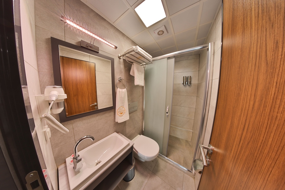 BUKAVIYYE HOTEL 3 YILDIZ 24/24