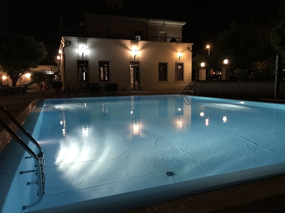 Dogana Hotel 45/65