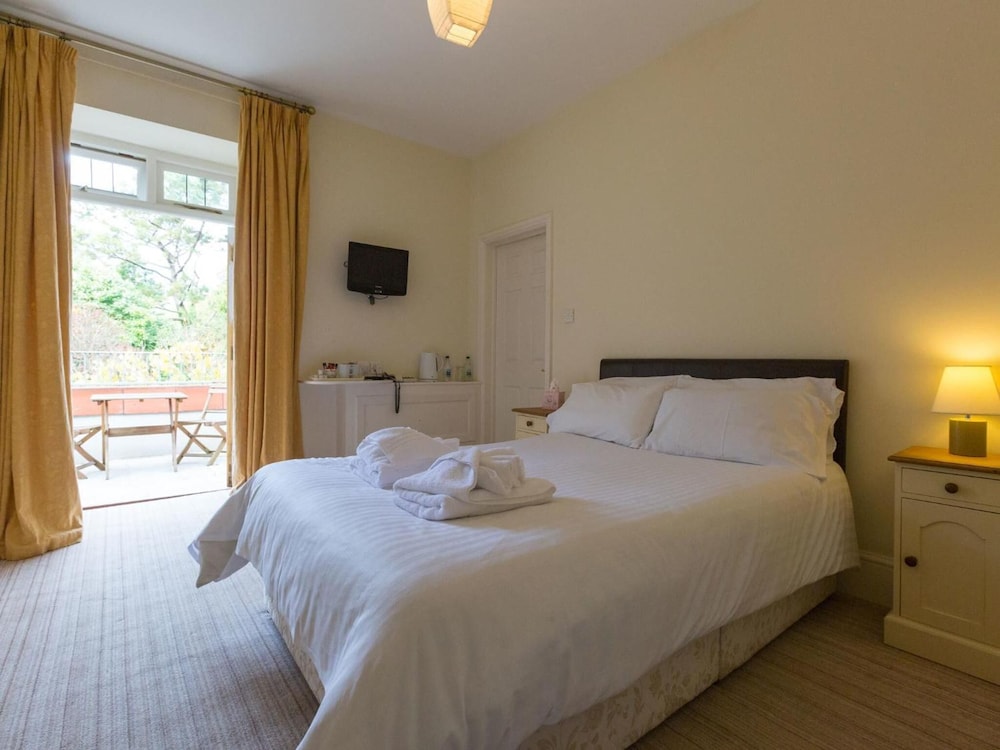 Hunters Inn 6/50