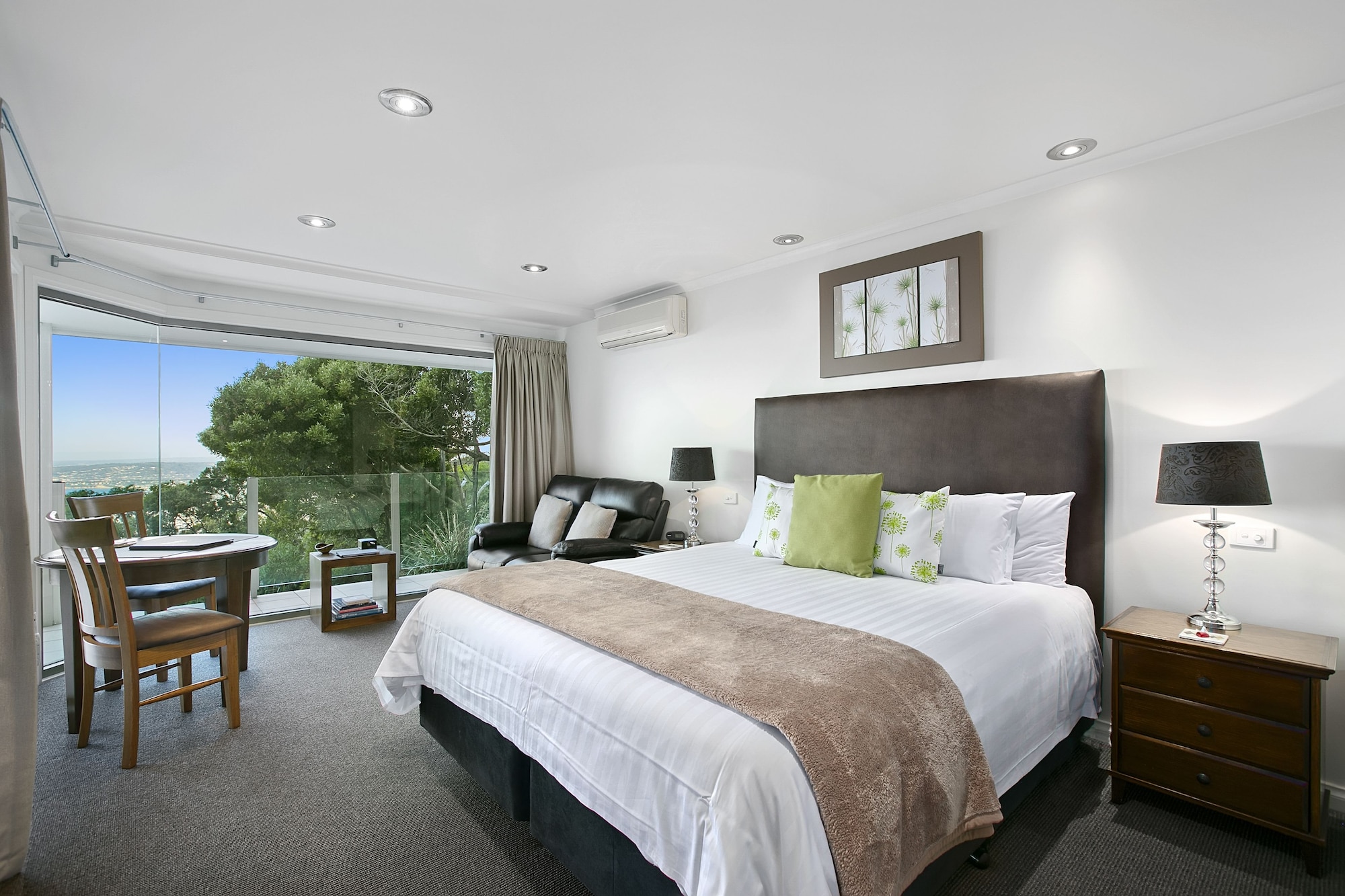 Comfort, Suite, King Bed, Bay View, Sea View