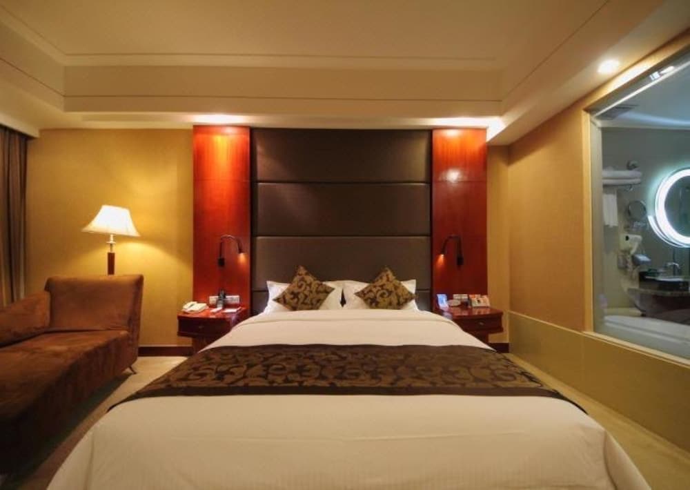 JUNYU GRAND HOTEL 16/33