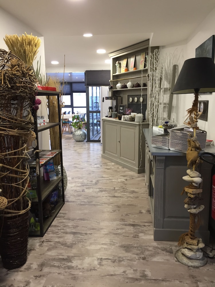 Kyriad Direct La Rochelle Sud Aytre 10/55