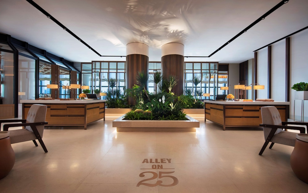 Andaz Singapore 4/69