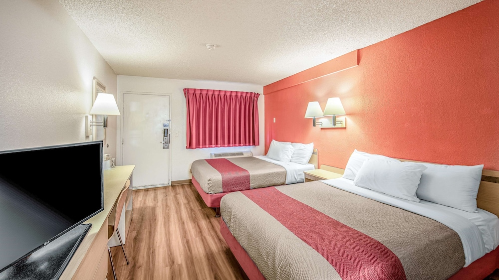 Motel6 Eureka, CA – Redwood Coast 21/60
