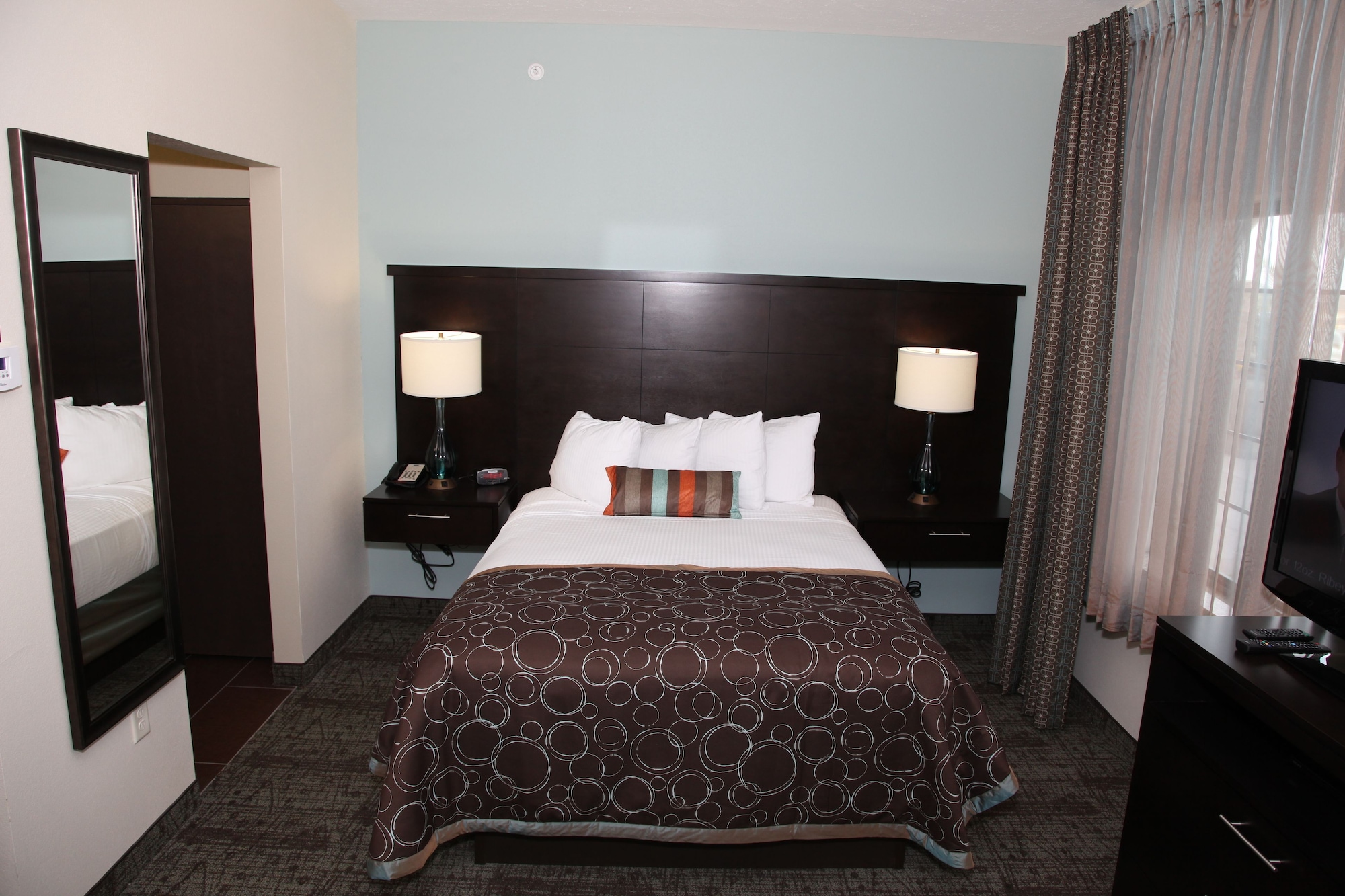 1 Bedroom, Suite, Queen Bed, Sofa, Kitchen